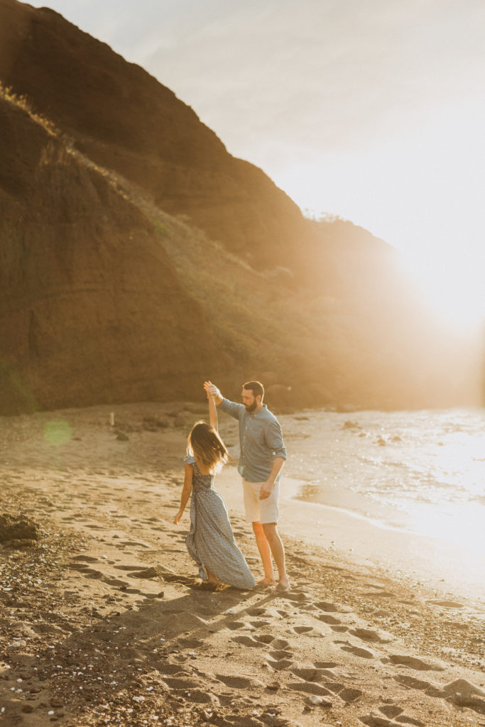 maui photographer sunset couple photos 