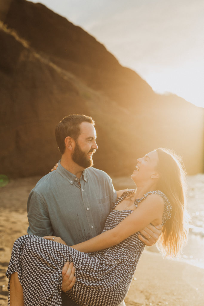 maui photographer sunset couple photos 
