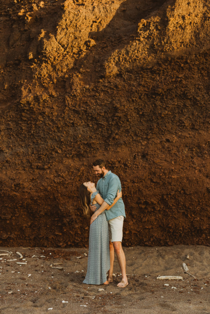 maui photographer sunset couple photos couple laughing on the beach
