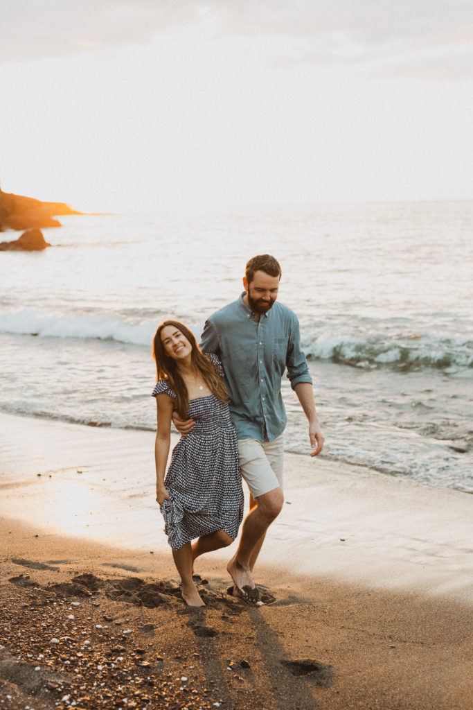 maui photographer sunset couple photos couple laughing on the beach