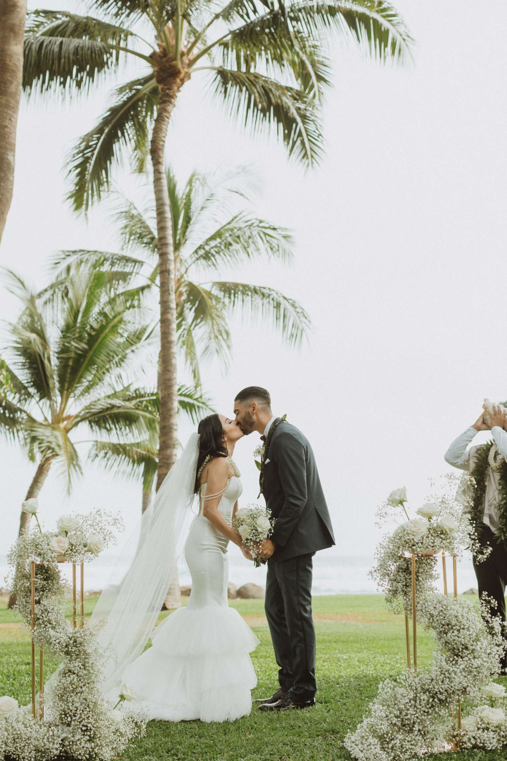 wedding day maui ceremony